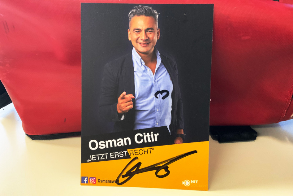 Autogrammkarte von Osman Citir mit dem Titel "JETZT ERST RECHT"